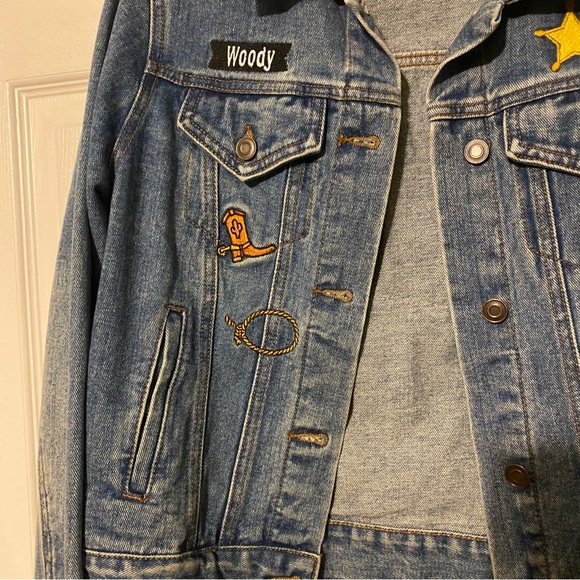 Disney • Pixar • Forever 21 • Toy Story Jacket - Picture 6 of 9